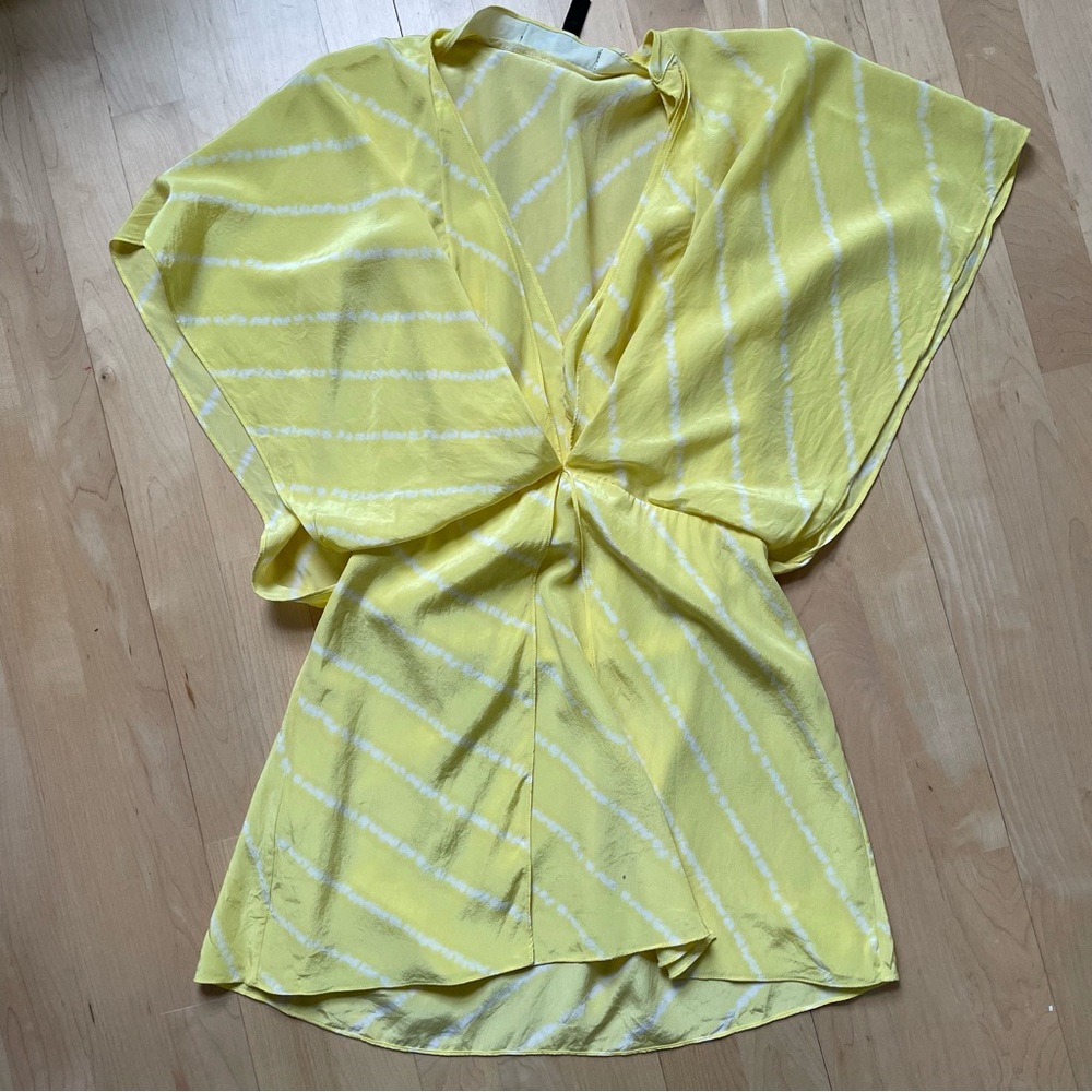 BCBGMaxazria yacht style flowy silk top